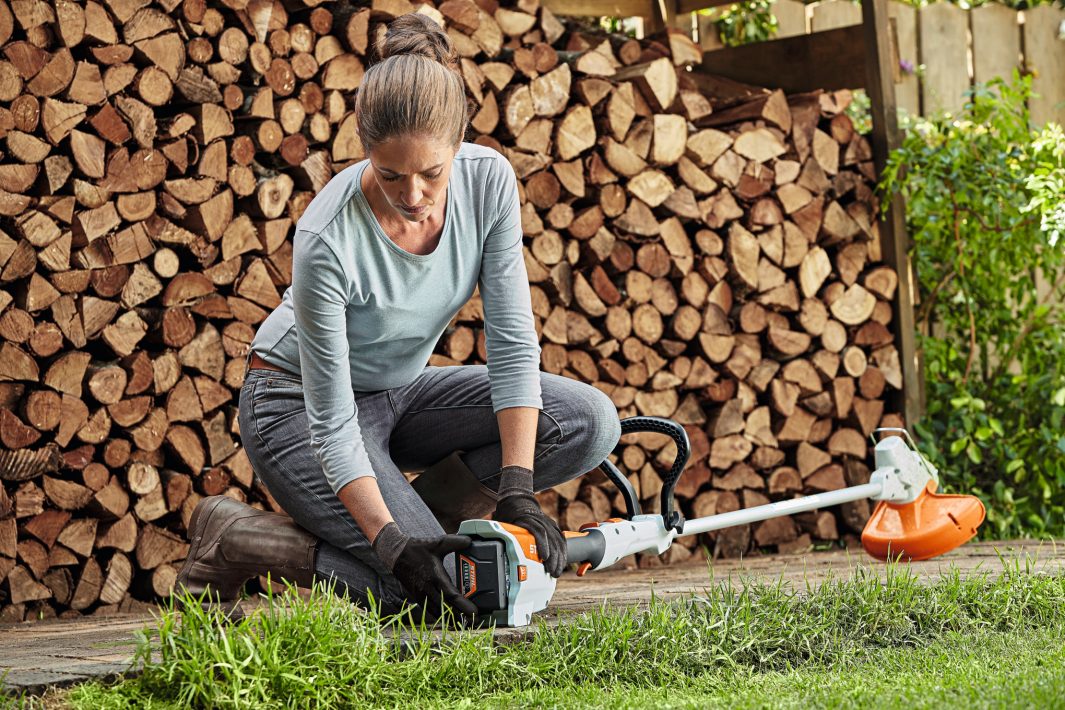 STIHL FSA 57 CORDLESS GRASS TRIMMER – AK SYSTEM